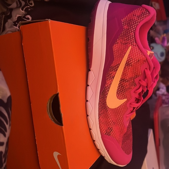 Nike Flex Experience Run 4  Magenta orange and white  Womens Size 9 - Picture 5 of 5